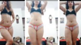 Desi nude Bhabhi showing her naked body viral video