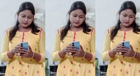 Mom Changing Clothes Secretly Captured – Upskirt When She Working – Total 3 Video’s